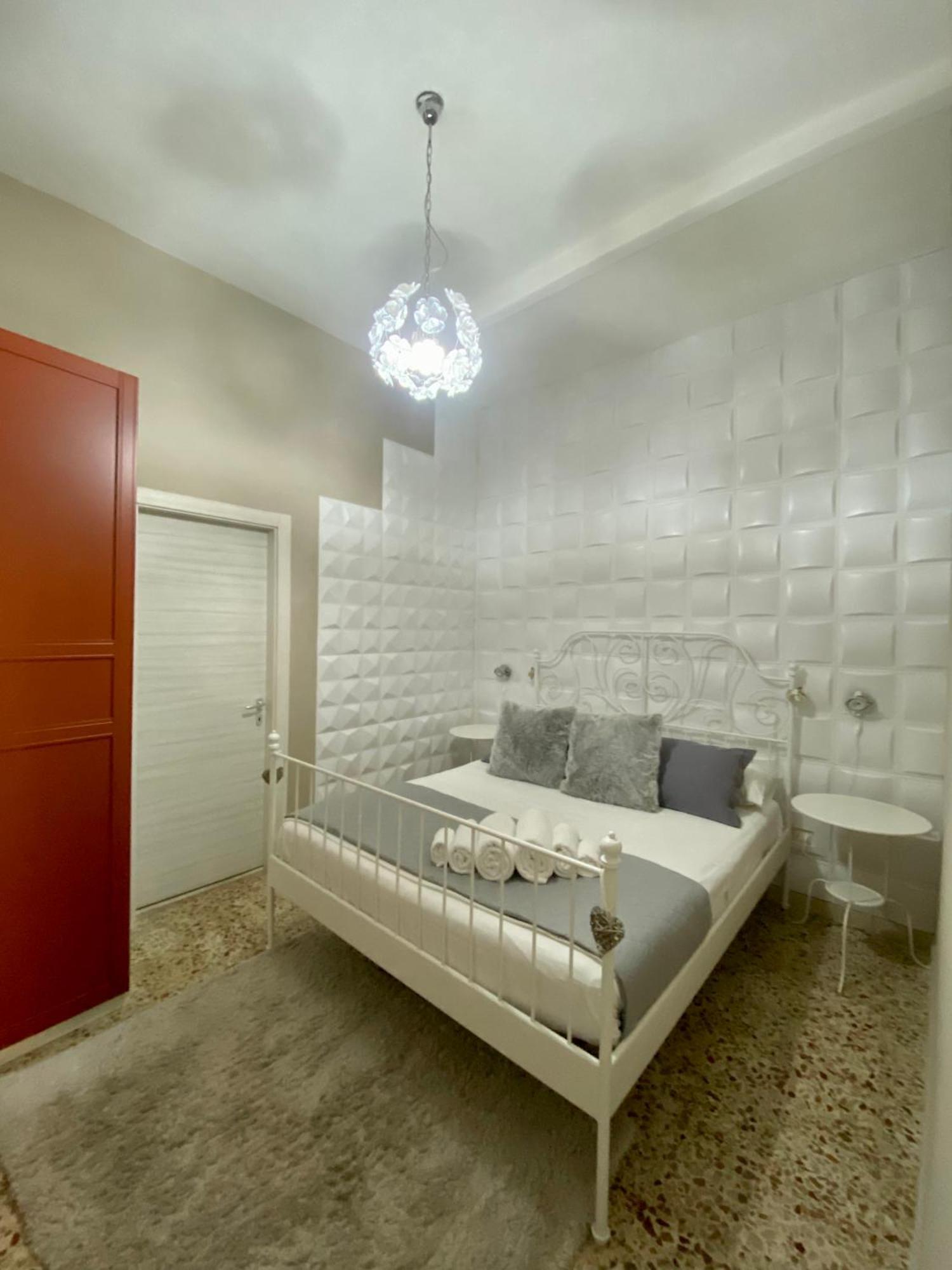 Апартаменти Delizia House Ortigia,Centro Citta, Vicino Al Mare Syracuse Екстер'єр фото